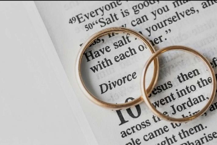 Do I Need a Divorce Lawyer in the UAE?